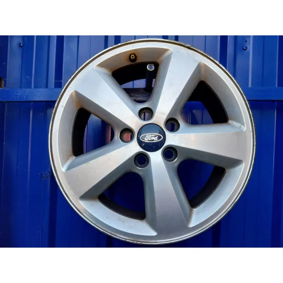 Llanta para Ford Focus Berlina (Cap)