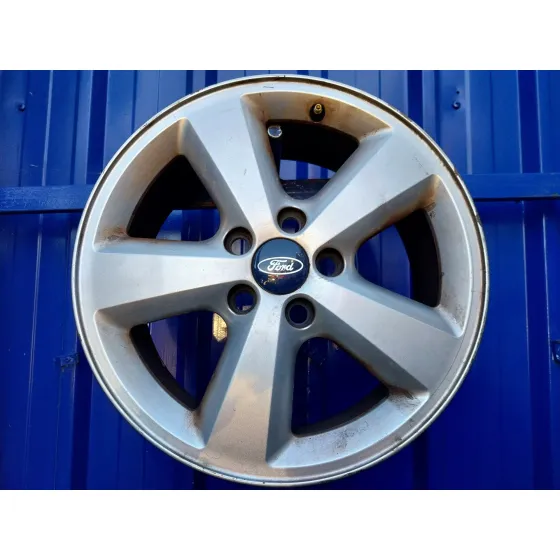 Llanta para Ford Focus Berlina (Cap)