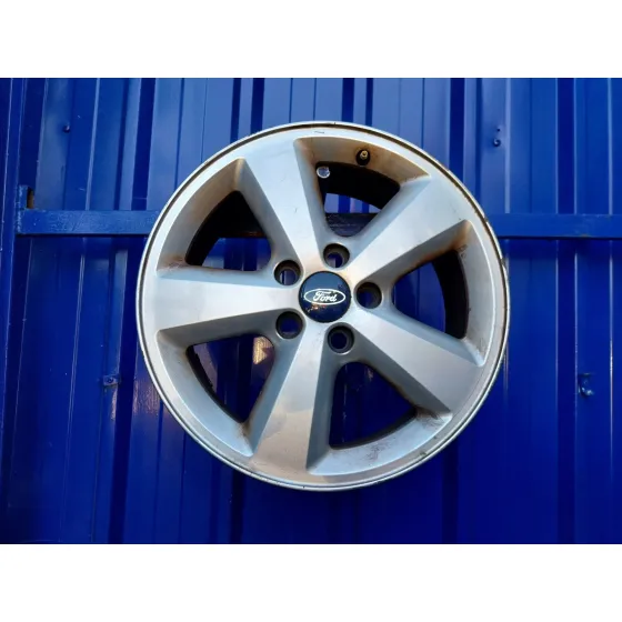 Llanta para Ford Focus Berlina (Cap)