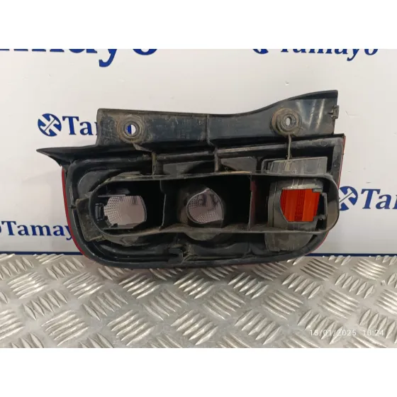 Piloto Trasero Derecho para Nissan Micra (K12E)