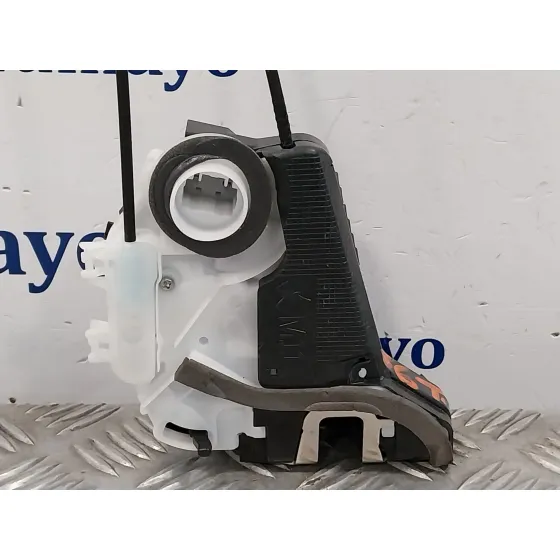Cerradura Puerta Trasera Derecha para Toyota Yaris Cross