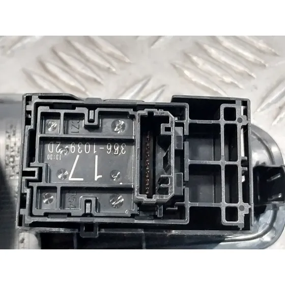 Mando Elevalunas Trasero Derecho para Toyota Yaris Cross