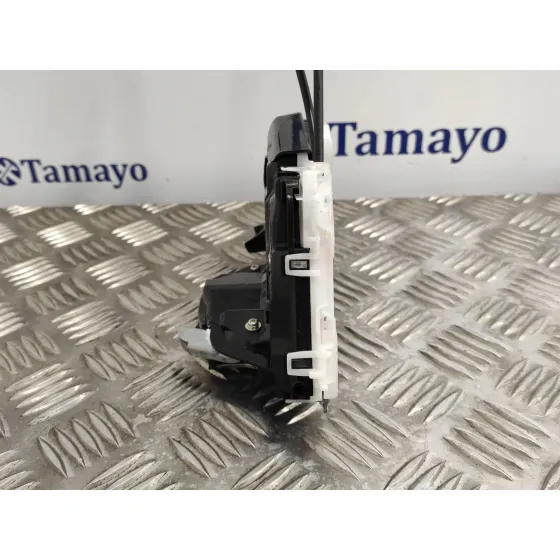 Cerradura Puerta Delantera Derecha para Toyota Yaris Cross