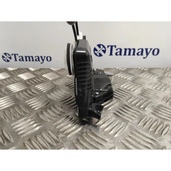 Cerradura Puerta Delantera Derecha para Toyota Yaris Cross
