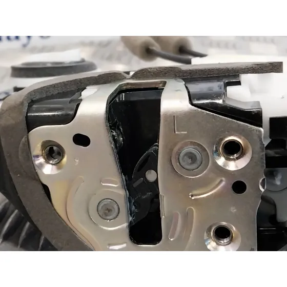 Cerradura Puerta Delantera Izquierda para Toyota Yaris Cross