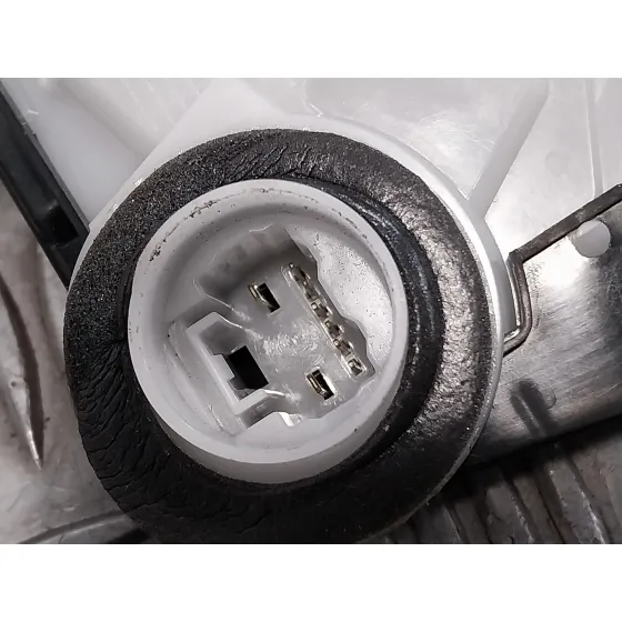 Cerradura Puerta Delantera Izquierda para Toyota Yaris Cross