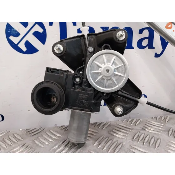 Elevalunas Delantero Izquierdo para Toyota Yaris Cross