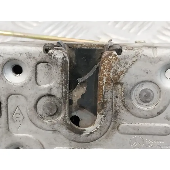 Cerradura Puerta Delantera Derecha para Iveco 35S12
