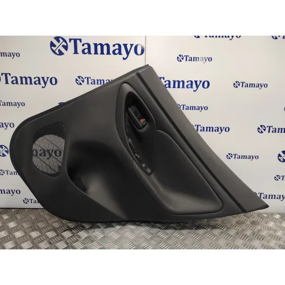 Guarnecido Puerta Trasera Derecha para Toyota Yaris Cross