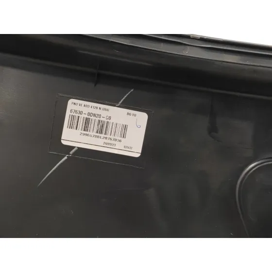 Guarnecido Puerta Trasera Derecha para Toyota Yaris Cross
