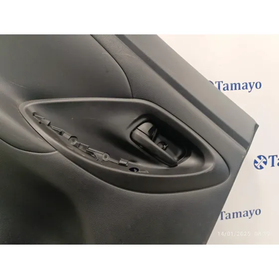Guarnecido Puerta Trasera Izquierda para Toyota Yaris Cross