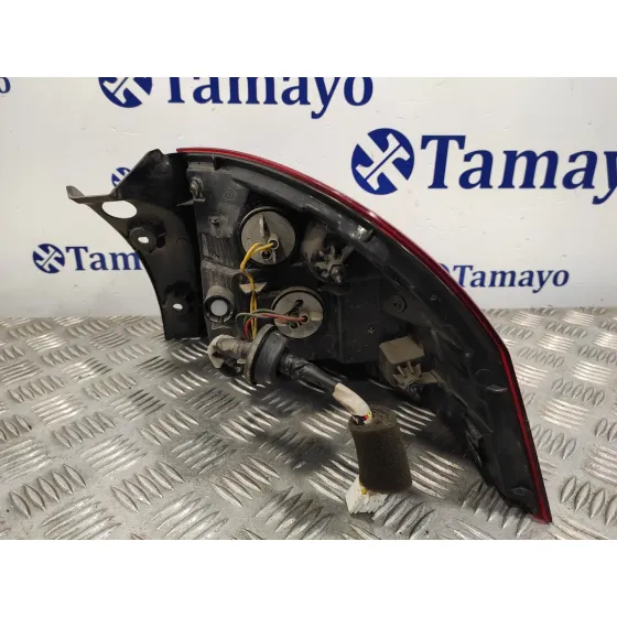 Piloto Trasero Izquierdo para Kia Rio (Ub/Qb)