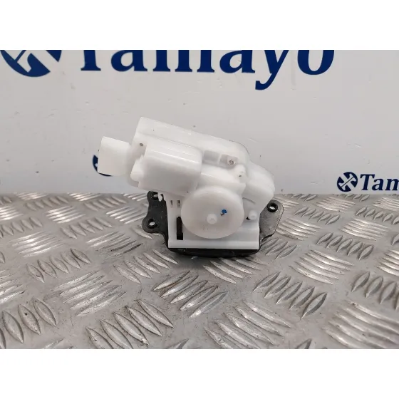 Cerradura Maletero / Porton para Toyota Yaris Cross