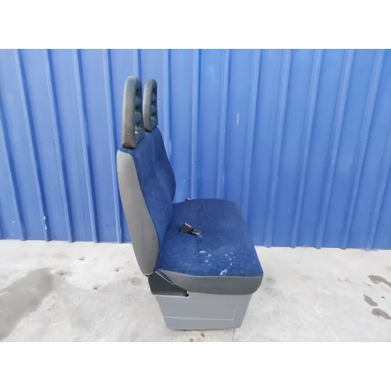 Asiento Delantero Derecho para Iveco 35S12