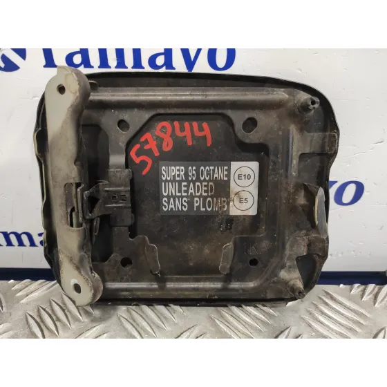 Tapa Exterior Combustible para Nissan Juke (F15)