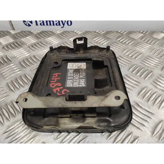 Tapa Exterior Combustible para Nissan Juke (F15)