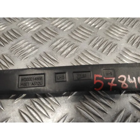 Brazo Limpia Delantero Izquierdo para Nissan Juke (F15)