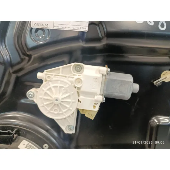 Elevalunas Trasero Derecho para Mercedes-Benz Clase M (W164)