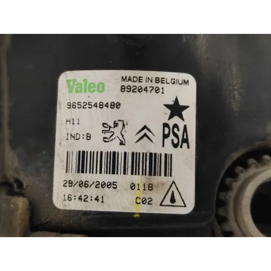 Faro Antiniebla Izquierdo para Peugeot Partner (S2)