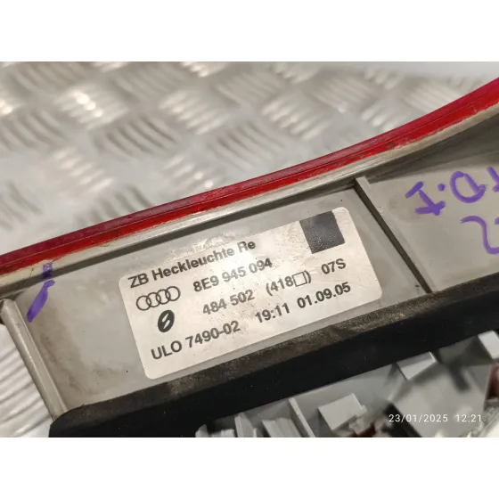 Piloto Trasero Derecho Interior para Audi A4 Avant (8E)