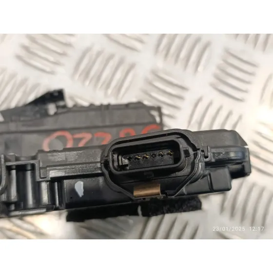 Cerradura Puerta Delantera Derecha para Smart Forfour