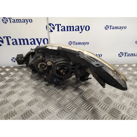 Faro Derecho para Mazda 5 Berl. (Cr)