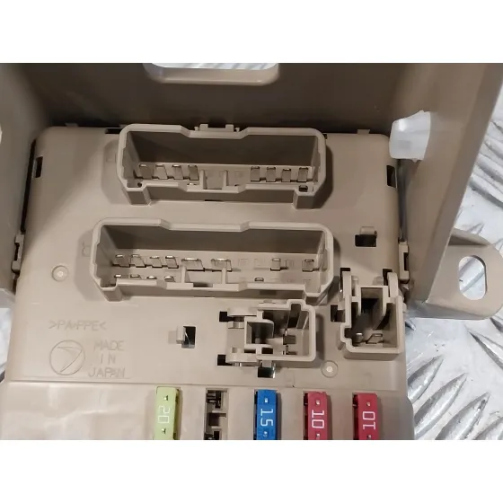 Caja Reles / Fusibles para Subaru Xv