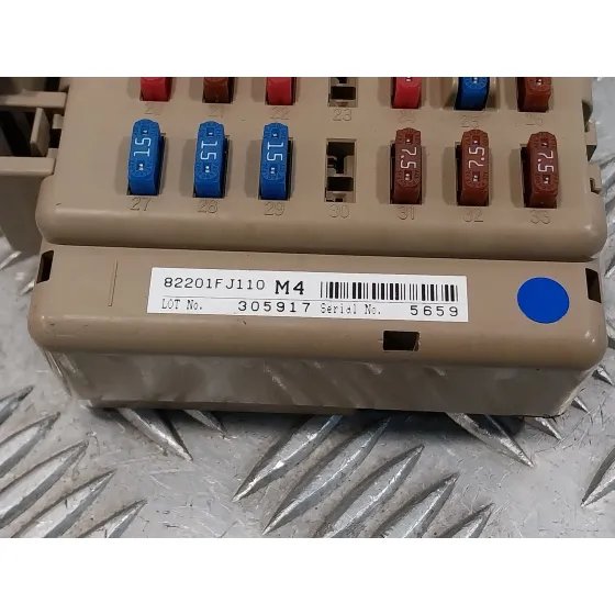 Caja Reles / Fusibles para Subaru Xv