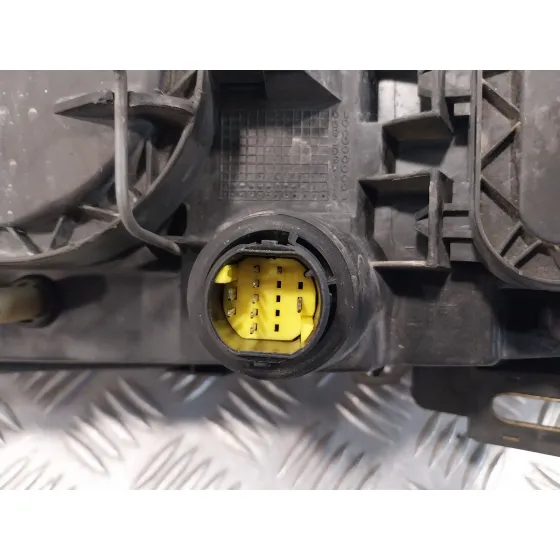 Faro Derecho para Fiat Stilo Multi Wagon (192)