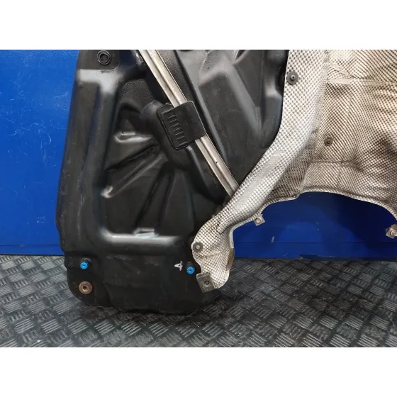Deposito Combustible para Mercedes-Benz Clase M (W164)