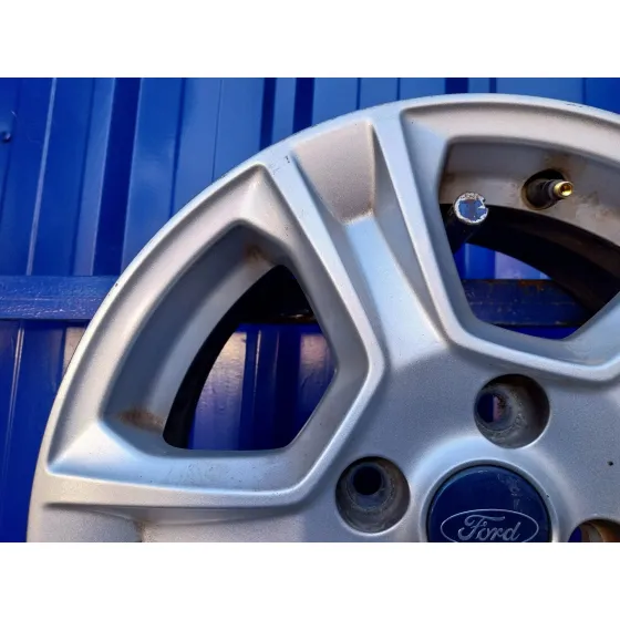 Llanta para Ford Tourneo Courier (C4A)