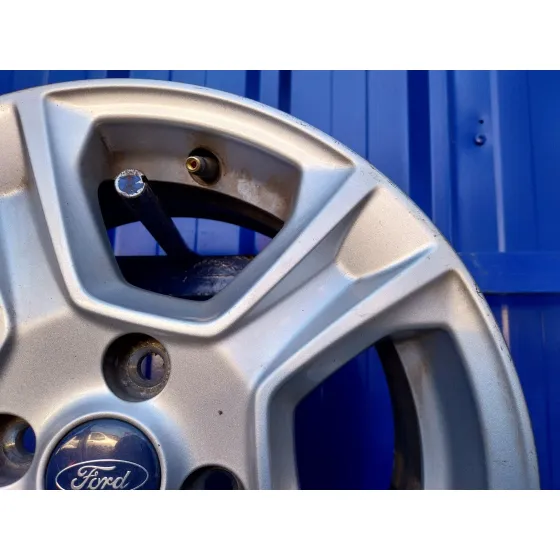 Llanta para Ford Tourneo Courier (C4A)