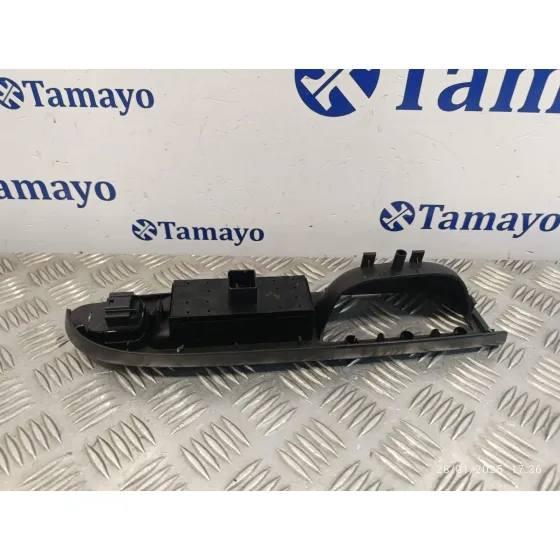 Mando Elevalunas Delantero Izquierdo para Volkswagen Passat Berlina (3C2)