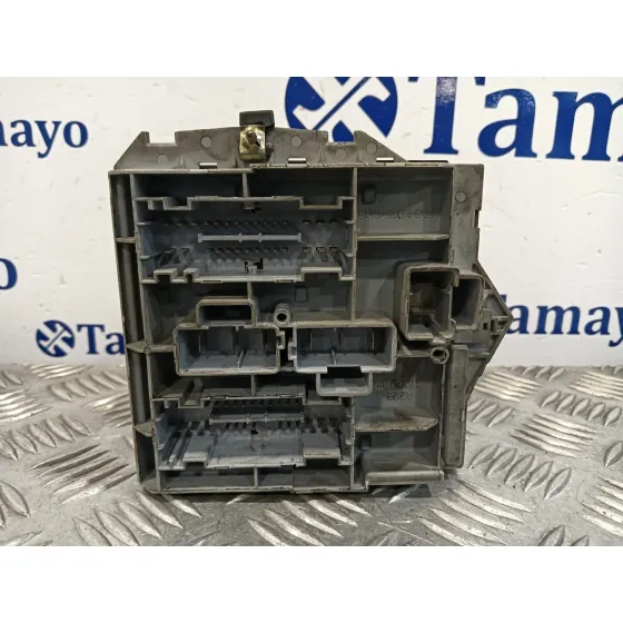 Caja Reles / Fusibles para Fiat Stilo (192)