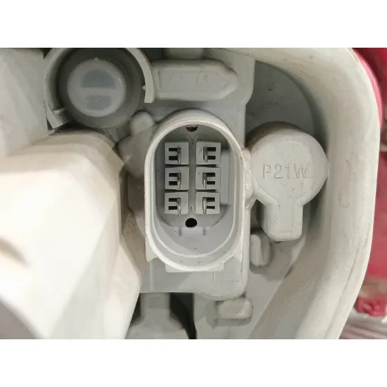 Piloto Trasero Derecho para Seat Ibiza (6J5)