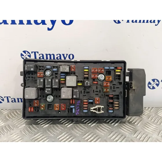 Caja Reles / Fusibles para Opel Insignia Berlina