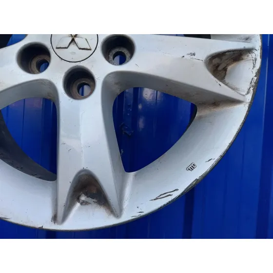 Llanta para Mitsubishi Grandis (Na0W)