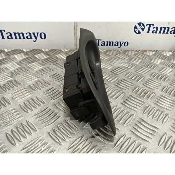 Mando Elevalunas Delantero Izquierdo para Nissan Almera (N16/E)