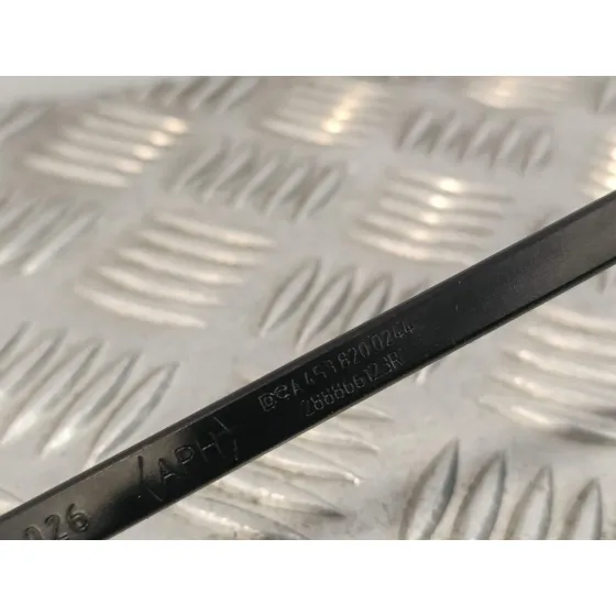 Brazo Limpia Delantero Derecho para Smart Forfour