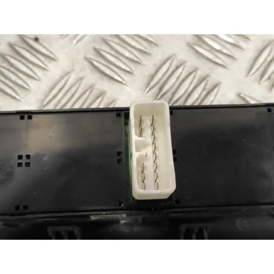 Mando Elevalunas Delantero Izquierdo para Kia Cerato