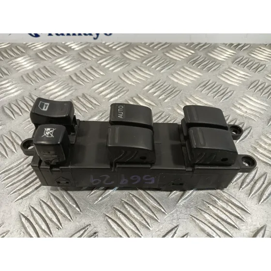 Mando Elevalunas Delantero Derecho para Nissan X-Trail (T30)