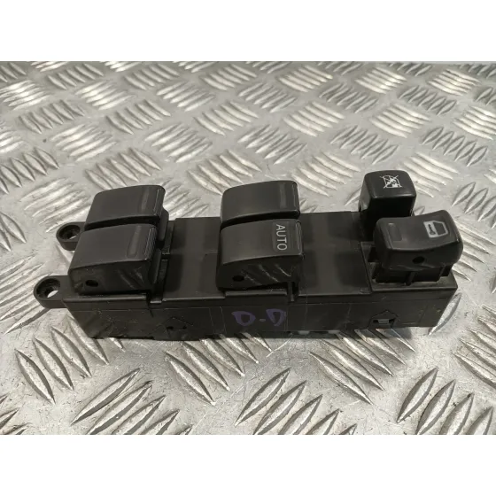 Mando Elevalunas Delantero Derecho para Nissan X-Trail (T30)