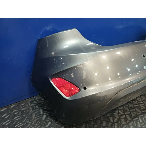Paragolpes Trasero para Ford Fiesta (Ce1)