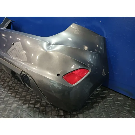 Paragolpes Trasero para Ford Fiesta (Ce1)