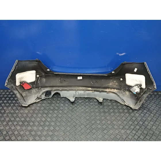 Paragolpes Trasero para Ford Fiesta (Ce1)