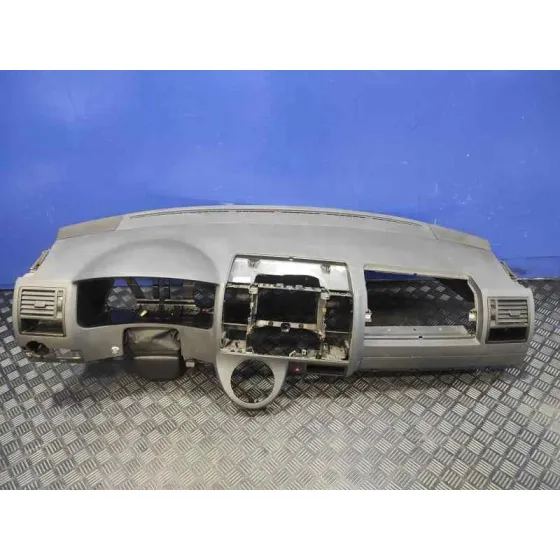 Salpicadero para Volkswagen T5 Transporter (7E)