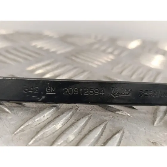 Brazo Limpia Delantero Derecho para Opel Zafira Tourer C Van (P12)