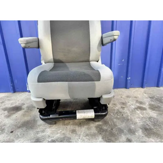 Asiento Delantero Izquierdo para Volkswagen T5 Transporter (7E)