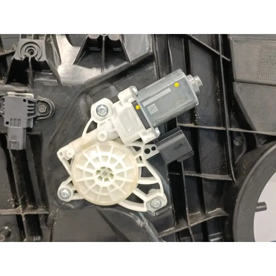 Elevalunas Delantero Izquierdo para Ford Fiesta (Ce1)