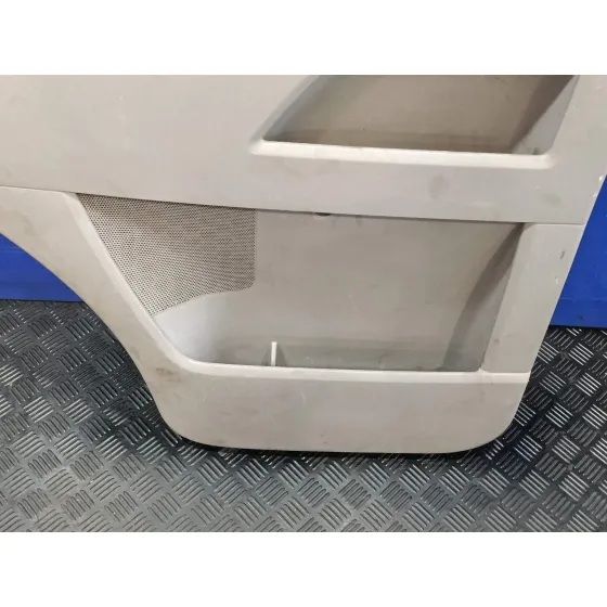 Guarnecido Puerta Delantera Derecha para Volkswagen T5 Transporter (7E)